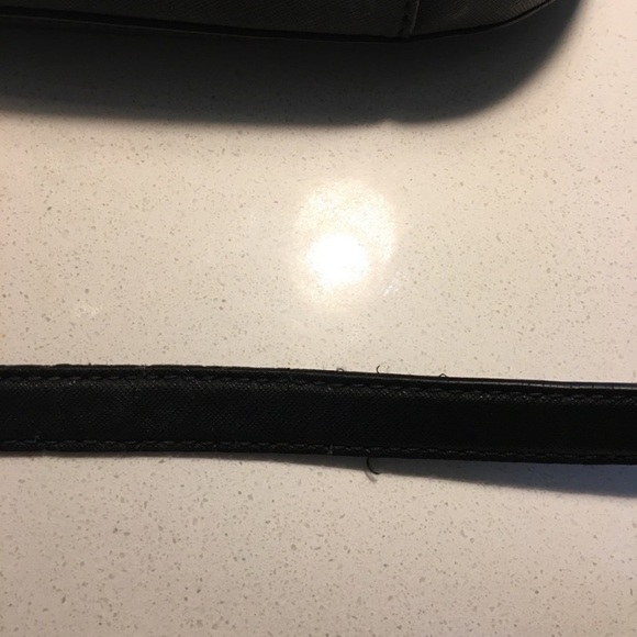 Michael Kors MK black crossbody - Picture 4 of 9